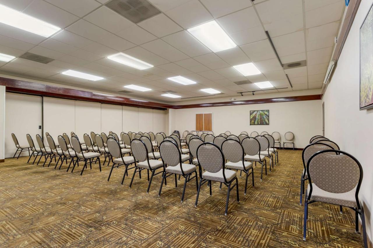 Hotel Western Forest Park Gilroy